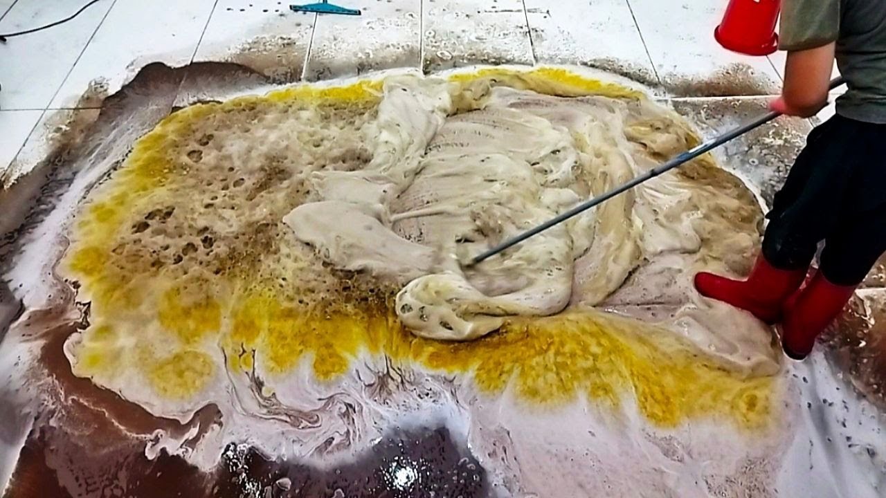 Scraping Dirt Off Carpet with Heavy Foam – ASMR